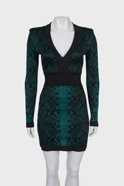 Green dress with animal print