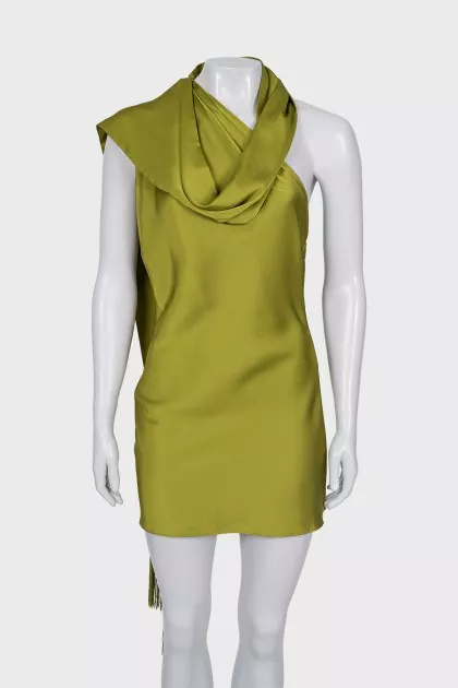 Green dress with open back