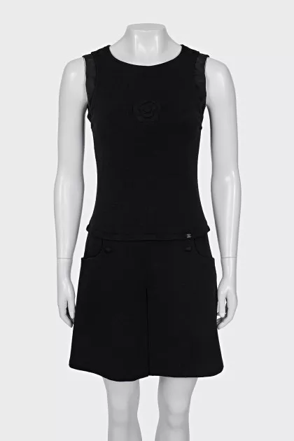 Wool dress with relief flower