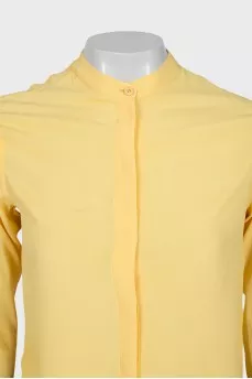 Straight yellow shirt
