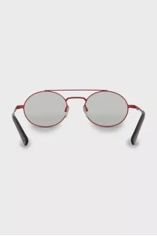 Red oval frame