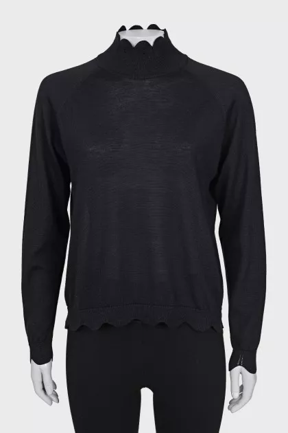 Golf with a figured collar and cuffs