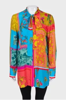 Floral print tie-up blouse