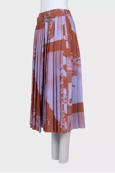 Pleated skirt with belt