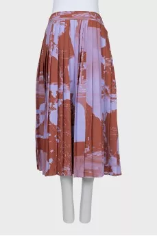 Pleated skirt with belt