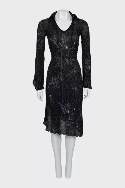 Bodycon dress with asymmetrical hem