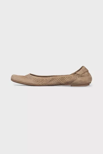 Suede ballet flats with perforation