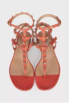 Leather sandals decorated with Rockstud studs