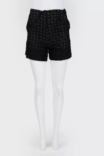 Shorts with side pockets