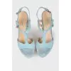 Sucking blue sandals with rivets