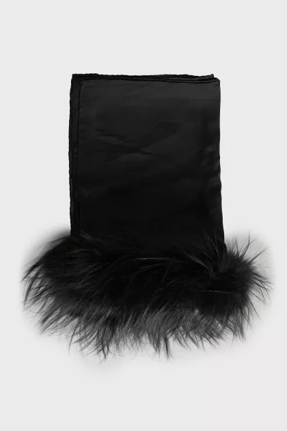 Transparent scarf with fox fur