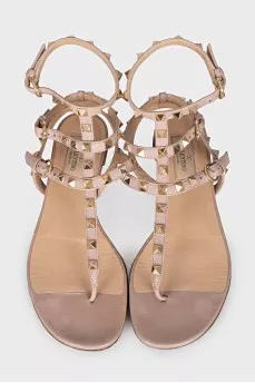 Бежевые босоножки Rockstud