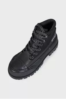 Rubber boots with textile inserts