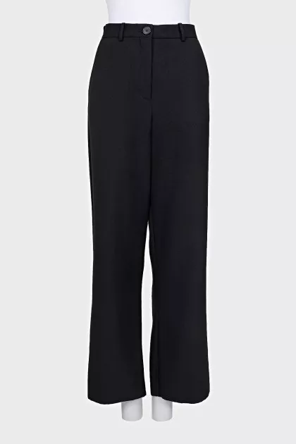 Loose fit wool trousers