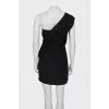 Fitted dress with open shoulder