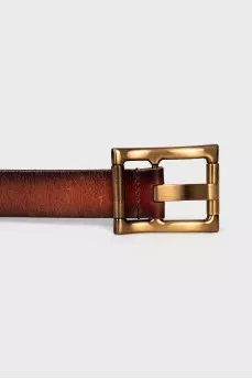 Leather belt with distressed effect