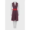 Fitted dress with belt