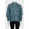 Loose fit blouse with puff sleeves
