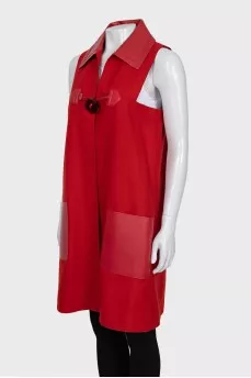 Vest with leather elements