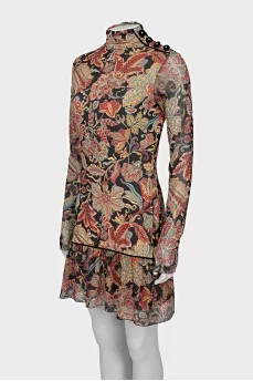 Fitted dress with buttons