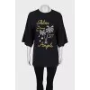 Oversized T-shirt with print and tag