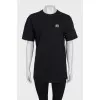 Straight T-shirt with embroidered logo