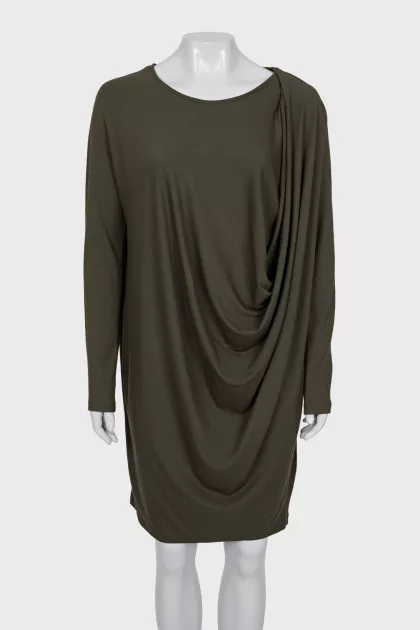 Green loose-fitting dress