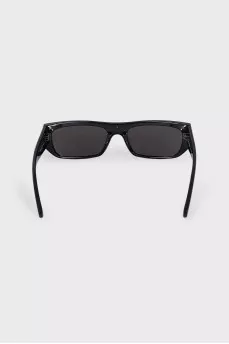 Sunglasses with logo in the center