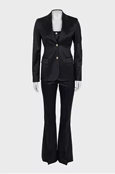 Trouser suit with a vest