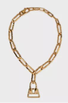 Gold necklace with pendant