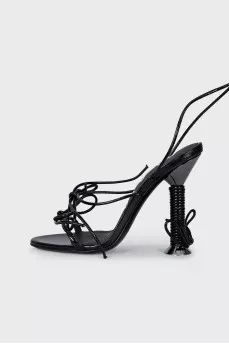 Sandals with leather laces