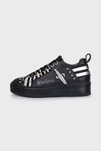 Leather sneakers with embroidered logo