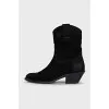 Suede Cossack boots without fasteners