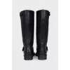 Leather boots with buckles