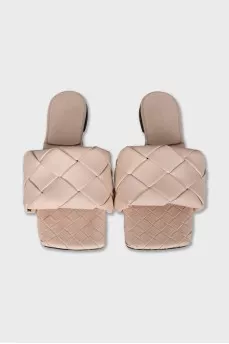 Leather slippers with weave