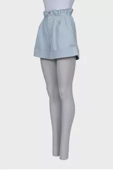 Shorts with frill and patch pockets