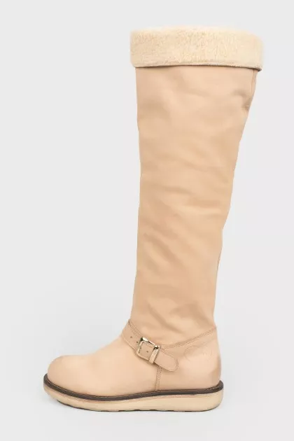 High boots without fasteners