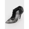 Pointed heels dark silver