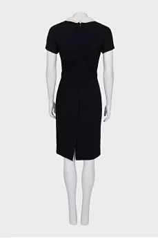 Dress with white collar