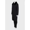 Fitted coat with fur collar