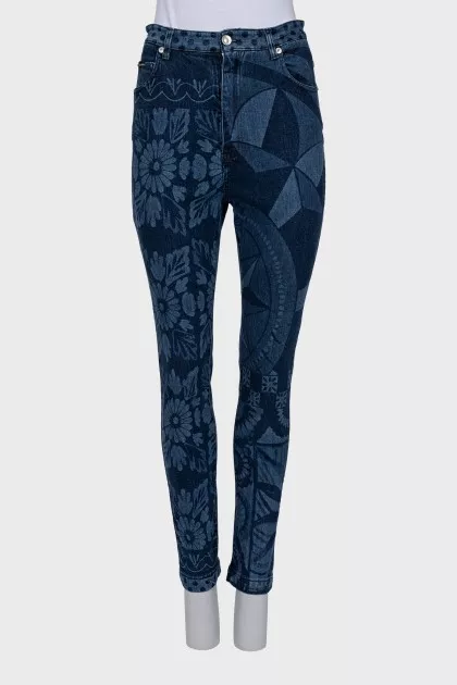 Джинсы tapered fit в принт