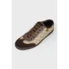 Men's sneakers with suede inserts