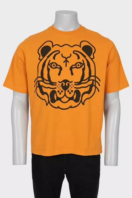 Men's orange t-shirt
