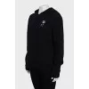 Straight cut hoodie with brand logo