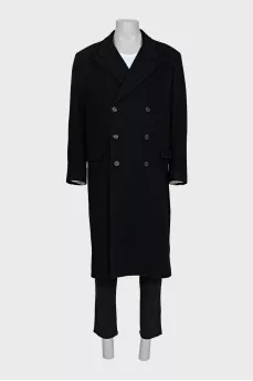 Men's straight-cut coat with buttons