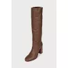 Insulated brown boots
