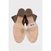 Insulated brown boots