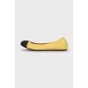 Leather ballet flats with contrasting toes