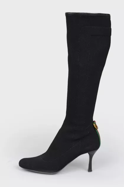 Textile boots with semicircular toe