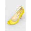 Yellow shoes with an open toe